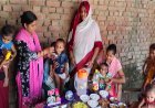 योगी सरकार का पोषण कवच: आंगनबाड़ी में 32.88 लाख नौनिहालों को मिल रहा गर्म पौष्टिक भोजन