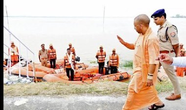 'आप अकेले नहीं हैं...' CM योगी ने बाढ़ पीड़ितों को दिया भरोसा, 102 गांवों को हरसंभव मदद का आश्वासन