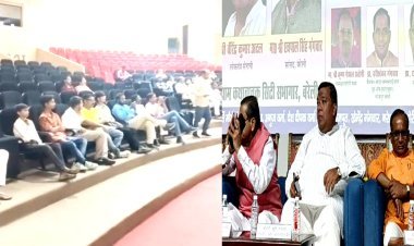 भीड़ का इंतजार करते रहे बीजेपी का नेता, दो घंटे इंतजार, खाली कुर्सियों के बीच हुआ कार्यक्रम