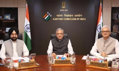 SIR विवाद के बीच चुनाव आयोग की पहली बैठक, फॉर्म-6 और कैबिनेट सचिव पत्र पर सफाई जारी