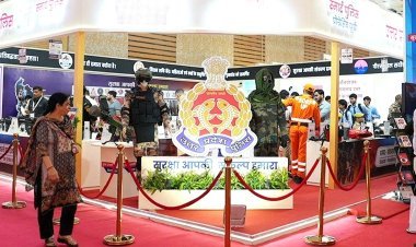 यूपी पुलिस का फिर बजा डंका! लगातार तीसरी बार जीता ‘बेस्ट डिस्प्ले अवार्ड’, ट्रेड शो में दिखी आधुनिक पुलिसिंग