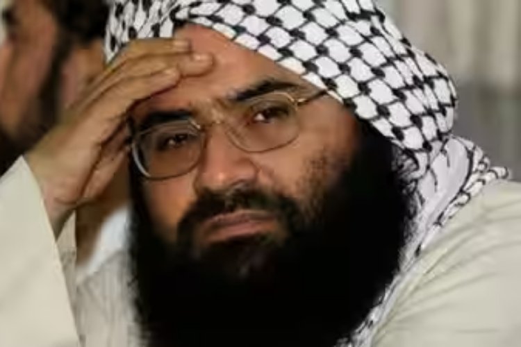 FATF की समीक्षा से पहले पाकिस्तान का नाटक! मसूद अजहर को फरार घोषित कर इनाम बढ़ाया