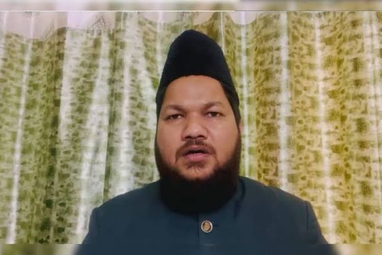 'देश में UCC लागू करना असंभव', दारुल उलूम प्रवक्ता मौलाना सुफियान बोले- सरकार कानून थोपने की जगह मुस्लिम विकास पर दे ध्यान