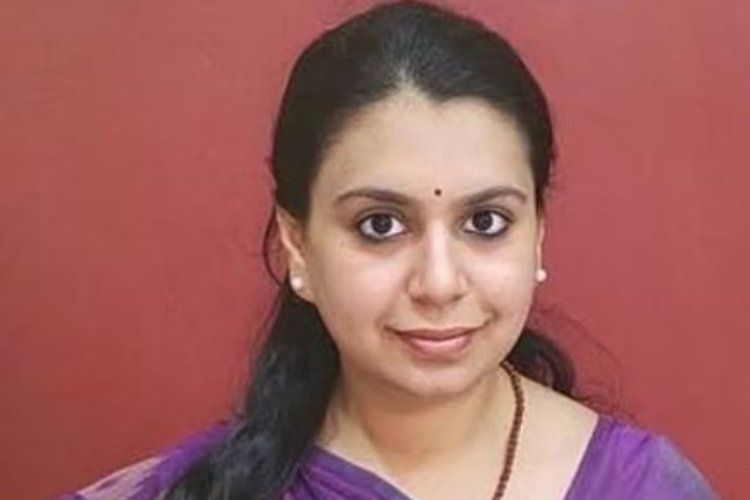 IAS दिव्या मित्तल का इस्तीफा मंजूर, 15 सितंबर से सेवा से बाहर; सोशल मीडिया पर शेयर की खास पंक्ति