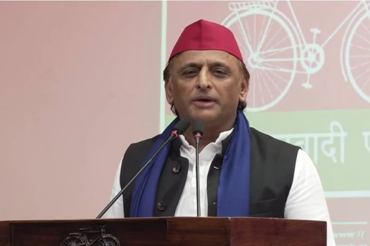 अखिलेश यादव का चुनावी दांव, योगी सरकार पर लगाया विकास के नाम पर मजाक का आरोप