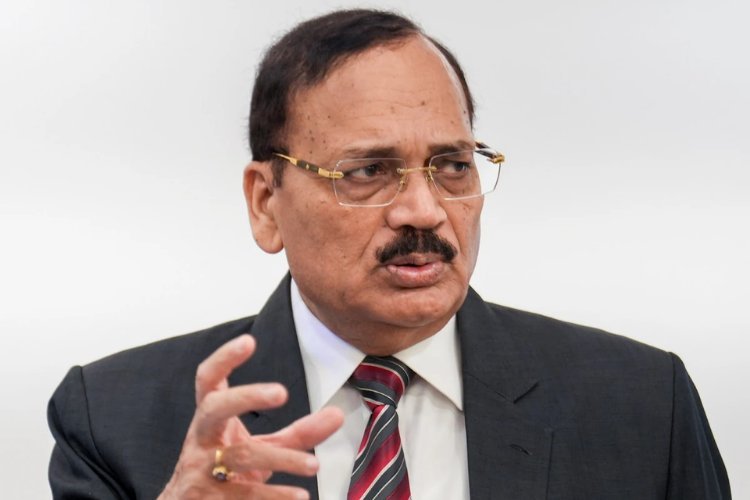 'हमें मजबूर न करें...' मणिपुर राहत शिविरों में हो रही मौतों पर CJI सूर्यकांत भड़के, सरकार से मांगी पूरी रिपोर्ट