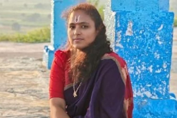 तेलंगाना सीएम के करीबी ने गेस्ट हाउस बुलाया? आउटडोर एड्स बिजनेसवुमन का बड़ा आरोप
