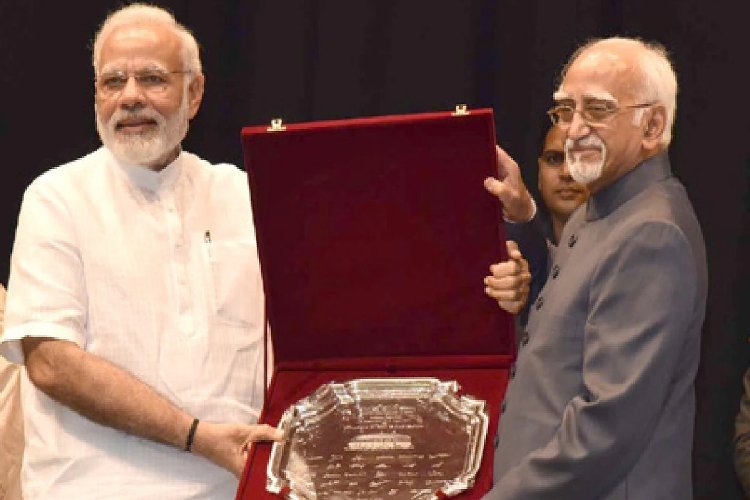 'हामिद अंसारी से पद्म श्री वापस लीजिए' हिन्दू सेना का अमित शाह को ज्ञापन
