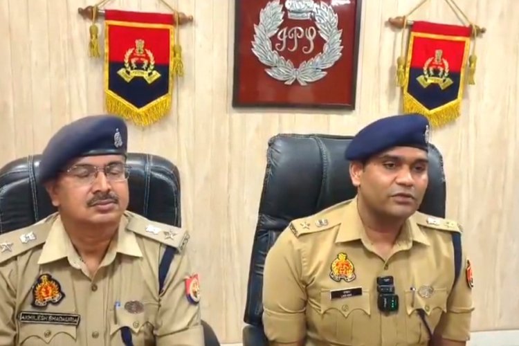 मेरठ से अमरोहा लाए, फिर धार्मिक स्थल के नाम पर ले गए फार्म हाउस… दरोगा-सिपाही और CRPF के दो जवानों ने किया गैंगरेप