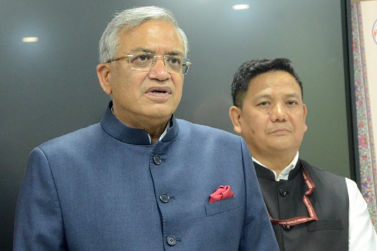 ज्ञानेश कुमार ने नहीं माना SC का आदेश? वकील ने CEC के खिलाफ अवमानना की कार्रवाई की मांगी अनुमति
