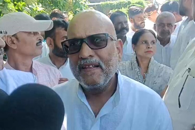 अखिलेश रायबरेली-अमेठी जा सकते हैं, हम सैफई-इटावा… अजय राय के बयान से गरमाई सियासत
