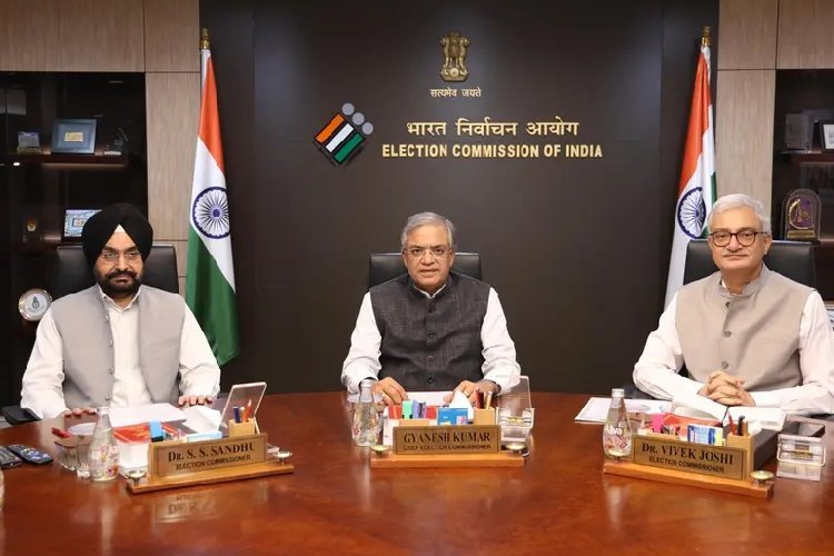 चुनाव आयोग का बड़ा फैसला: दिल्ली और महाराष्ट्र में SIR की समयसीमा बढ़ाई, मतदाताओं को मिली राहत