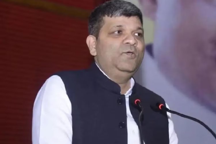 'UP 4 हिस्सों में बंटेगा तो पटेल सीएम क्यों नहीं?’ मंत्री आशीष पटेल का बड़ा बयान