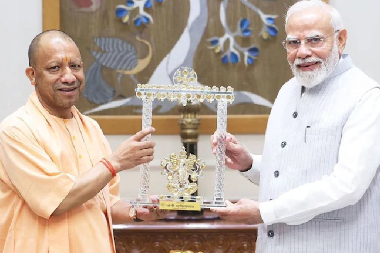 पीएम मोदी से सवा घंटे तक मिली योगी आदित्यनाथ! राज्यसभा-विधान परिषद चुनाव से पहले दिल्ली में अहम मुलाकात, क्या हुई चर्चा?