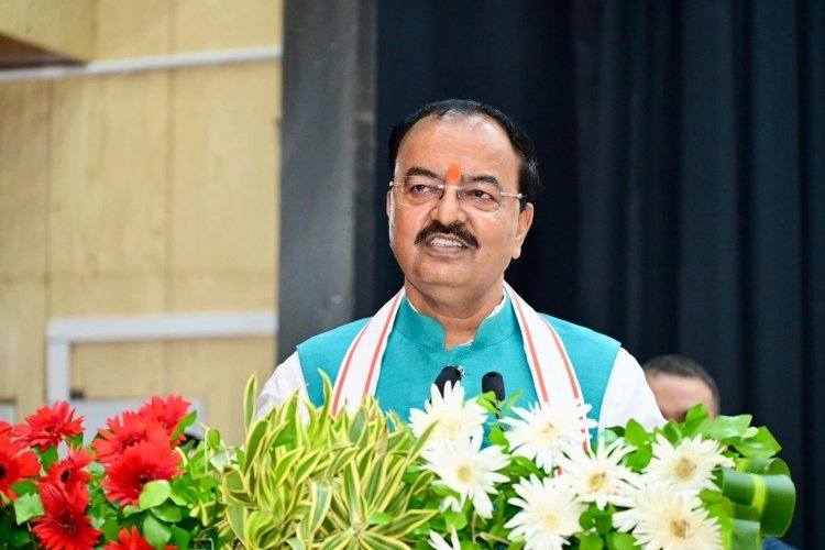 सरप्राइज हम देंगे... केशव मौर्य ने आखिलेश को दिया झटका, बोले- सपा के 25 एमएलए संपर्क में