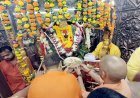 मुख्यमंत्री योगी ने किया मां विंध्यवासिनी का दर्शन-पूजन, गंगा नदी किनारे निर्माणाधीन घाटों का किया निरीक्षण