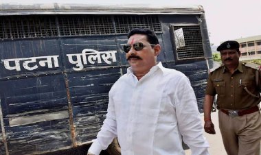 बिहार MLC चुनाव से पहले JDU में बगावत के संकेत! अनंत सिंह ने थामा जन सुराज का हाथ, नीरज कुमार के खिलाफ खोला मोर्चा