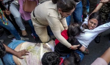 जंतर मंतर पर पत्रकार के साथ अश्लील हरकत का आरोप, राहुल गांधी ने अमित शाह से मांगा जवाब