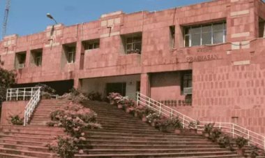 JNU ने यौन उत्पीड़न के आरोपी प्रोफेसर को बर्खास्त किया, 11 छात्राओं ने लगाए थे गंभीर आरोप