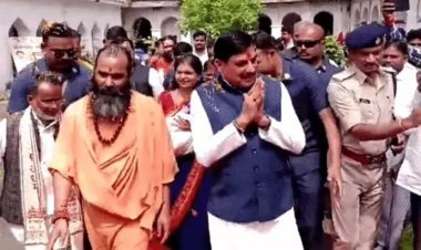गयाजी पहुंचे मध्य प्रदेश के सीएम मोहन यादव, कुलदेवी मां वराह देवी की पूजा कर पितरों का किया तर्पण