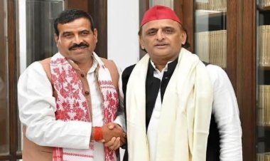 बृजभूषण शरण सिंह के करीबी BJP नेता बेटों संग हुए सपाई, अखिलेश यादव ने खुद दिलाई सदस्यता