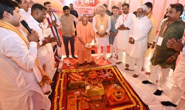 ‘श्रीकृष्णपुरी’ नाम से विकसित होगा कसारी-मसारी, माफिया से मुक्त जमीन पर CM योगी ने किया पद्मलोक आवास का भूमि पूजन