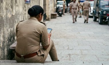 थाने में इश्क की ऐसी सजा... शादीशुदा हेड कॉन्स्टेबल और महिला सिपाही नप गए