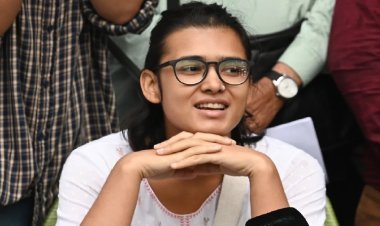 'पीस बॉन्ड नहीं साइन करूंगी...' हाई कोर्ट से झटके के बाद भी नेहा बोरा का सख्त रुख, बताई ये वजह