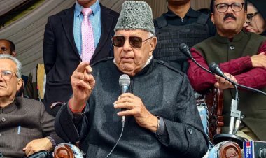 ''पाकिस्तान हमें बचा रहा है, वरना दिल्ली के इरादे ठीक नहीं'' बिना सोचे ये क्या बोल गए फारूक?