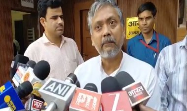 आगरा में आकाश अग्रवाल को 3 हजार वोटों की बढ़त, मतदाने से पहले लगाए थे आरोप