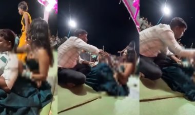जशपुर में आर्केस्ट्रा कार्यक्रम का वीडियो वायरल, भाजपा मंडल उपाध्यक्ष पर अश्लीलता के आरोप, पार्टी ने नोटिस जारी किया
