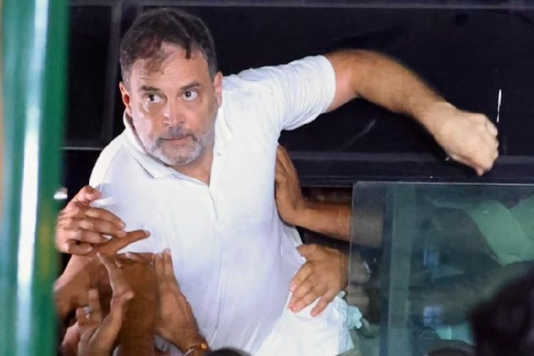 9 घंटे का धरना खत्म! राहुल-प्रियंका को किंग्सवे कैंप ले गई पुलिस, आकाशवाणी भवन से डिटेन