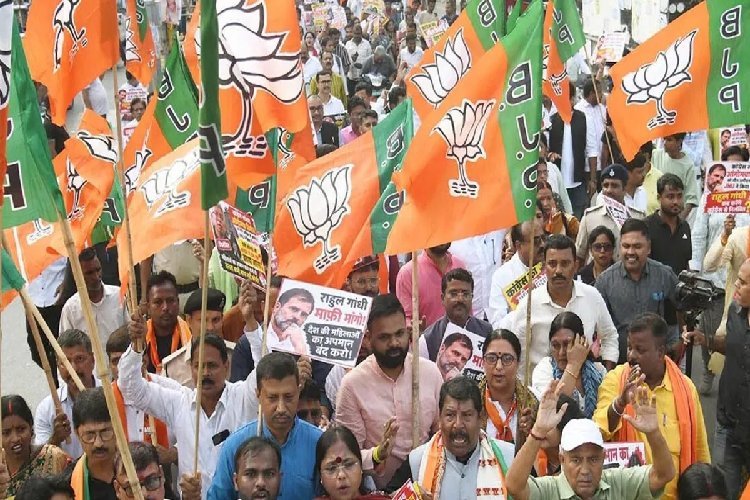 CJP-कांग्रेस की घेराबंदी के बीच गुजरात में BJP की बंपर जीत! AAP रही खाली हाथ