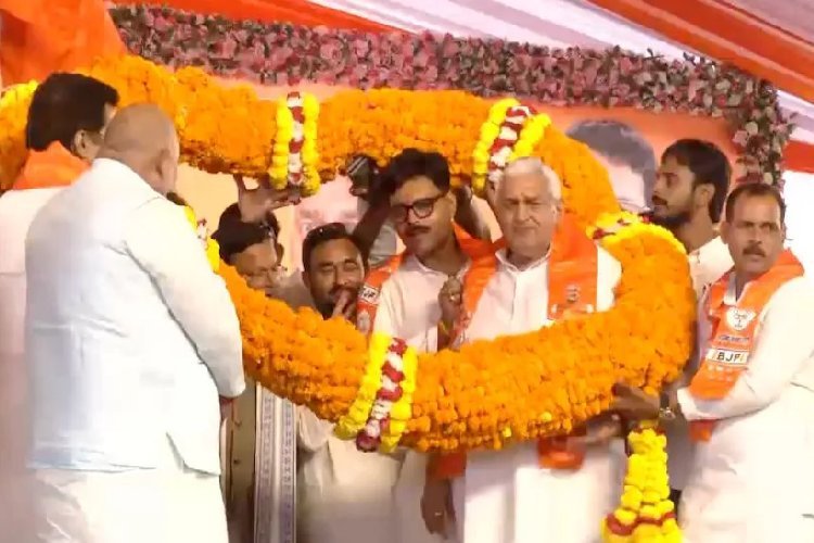 सपा को बड़ा झटका! अभय सिंह समेत 3 नेता BJP में शामिल, सनातन विरोध और भर्ती घोटाले के लगाए आरोप