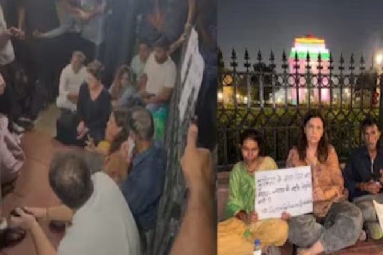 इंडिया गेट पर अंकिता भंडारी के माता-पिता का धरना, राहुल-प्रियंका गांधी पहुंचे, न्याय की मांग
