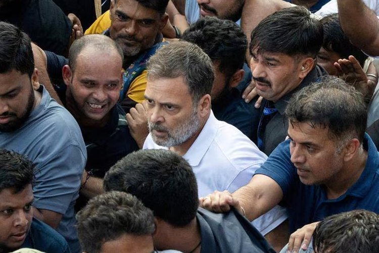 सुप्रीम कोर्ट 26 अक्टूबर को सुनेगा राहुल गांधी पर FIR की याचिका, गर्भवती पत्रकार को धक्का देने का आरोप