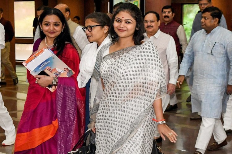 सायोनी घोष ने अमित शाह को दी जन्मदिन की शुभकामनाएं, लेकिन कमेंट बंद… क्यों सता रहा है डर?