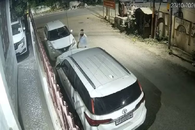 50 सेकेंड में उड़ा दी 50 लाख की फॉर्च्यूनर! लंगड़ा चोर भाजपा नेता की गाड़ी लेकर फरार