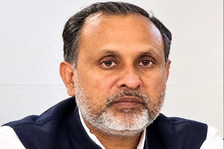 इलाहाबाद-झांसी स्नातक सीट पर सपा की शानदार जीत! मान सिंह यादव ने बीजेपी के अशोक को 27 हजार वोटों से हराया