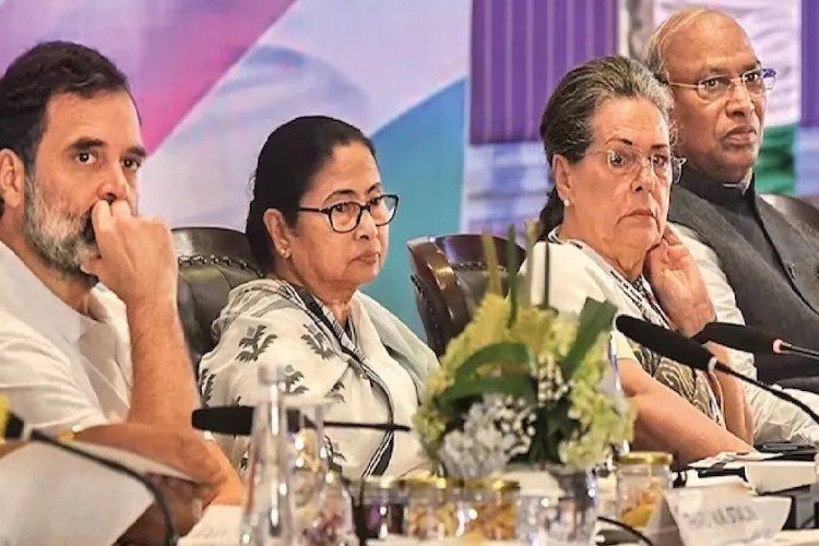 बारिश ने रोक दी ‘पब्लिक इम्पीचमेंट’... INDIA ब्लॉक ने CEC ज्ञानेश कुमार के खिलाफ कार्यक्रम टाला