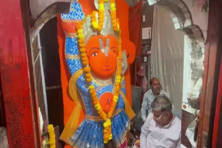 उज्जैन में खड़े हनुमानजी की प्रतिमा हटाने की फिर तैयारी? आधी रात को भोपाल की टीम ने मशीनों से डेढ़ घंटे तक की जांच