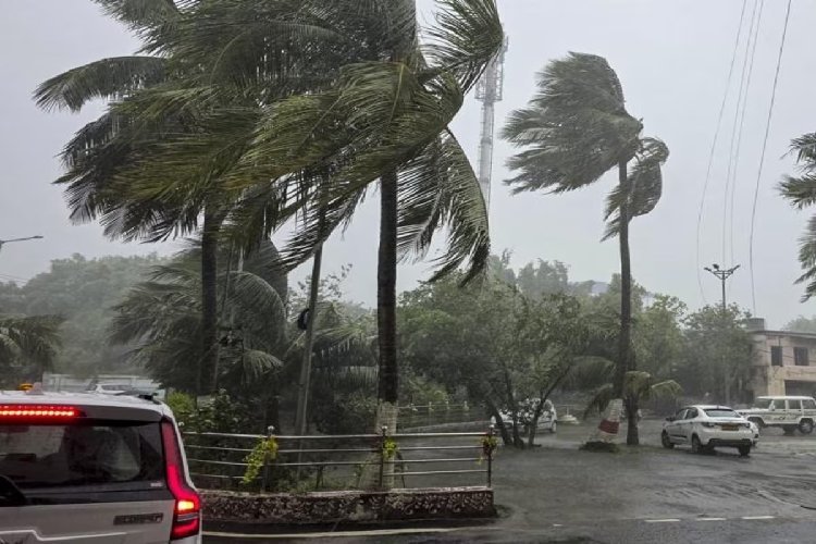 चक्रवात अर्नब के बाद बंगाल की खाड़ी में नया तूफान तैयार! अगले 48 घंटे बेहद अहम, तमिलनाडु-आंध्र पर संकट